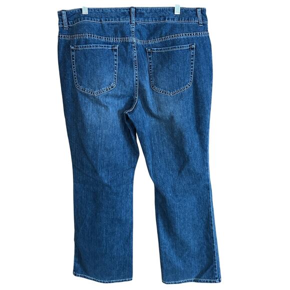 Chico's Platinum Denim Ultimate Fit Barely Flare Jeans Sz Chico 3 16 / 18 / XL - Picture 2 of 7